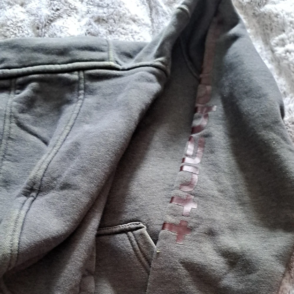 Carhartt Olive Green Hoodie - Picture 4 of 7